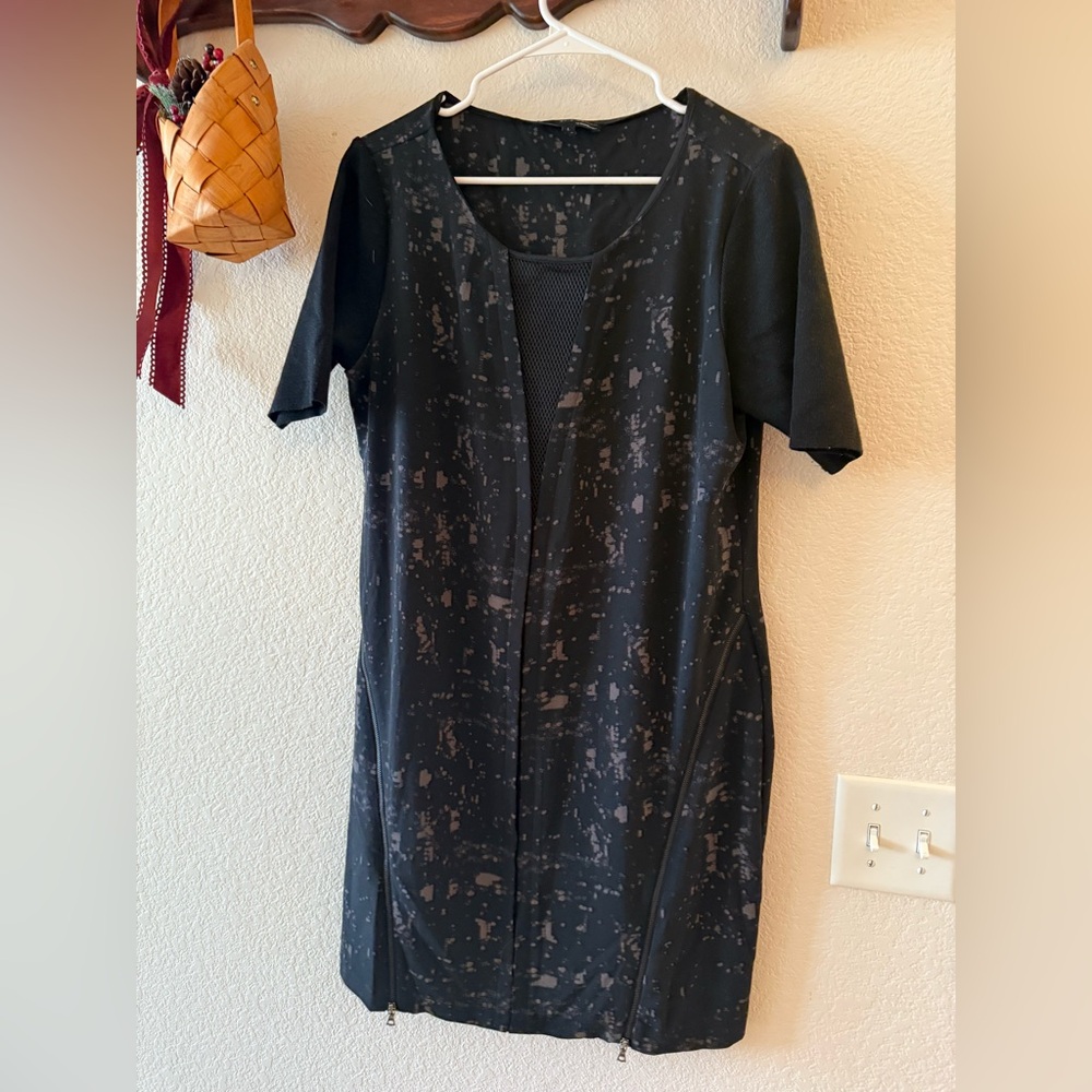 Elie Tahari Black Mixed-Materials Dress with Subtle Gray Speckle